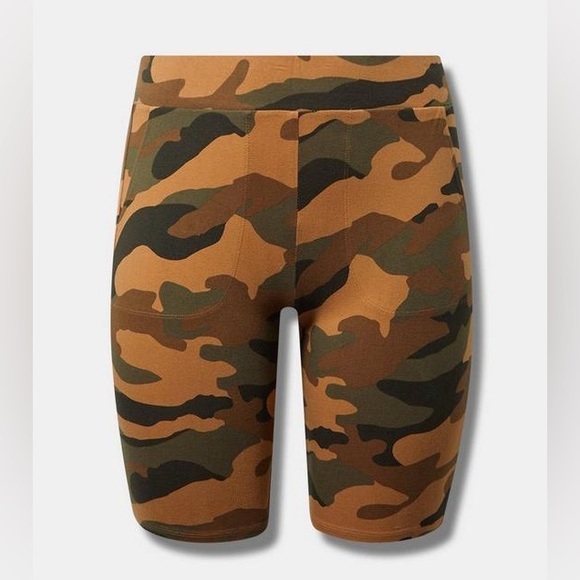 Torrid 9” Pocket Bike Shorts Camo Cadet - Picture 1 of 6